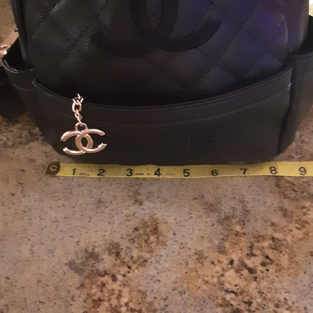 Backpack - Picture 8 of 9